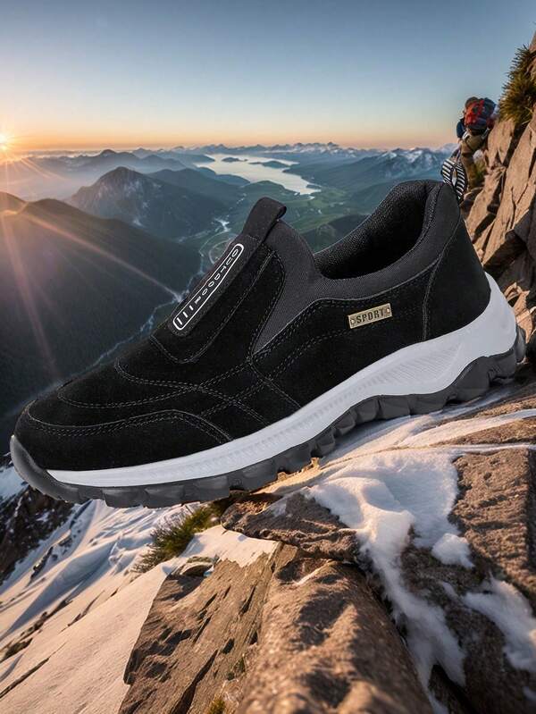 A Pair Of Running Shoes For Men, Breathable And Fashionable Sports Shoes For Men, /Trainer Shoes