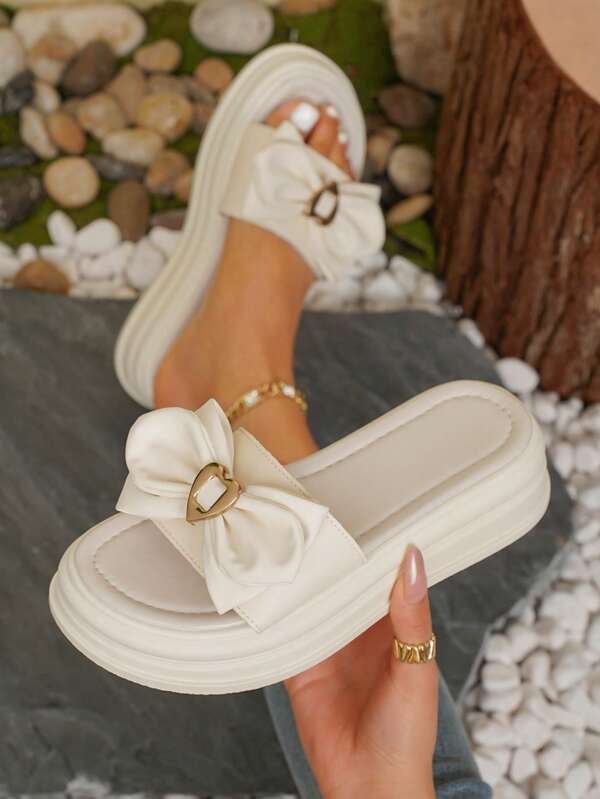 Chinelo feminino elegante e versátil com tiras plataforma, laço boho, adequado para praia, festa, casa, atividades ao ar livre, todas as estações