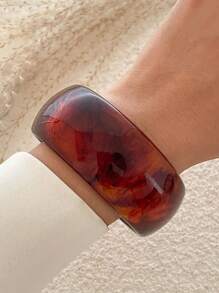1 Stück modisches halbtransparentes Farbverlauf Acryl Armband, übertriebenes rundes breites Design für Frauen