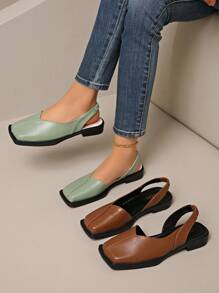 Sapatos de Salto Alto de Moda Feminina - Design de Bico Quadrado, Salto Grosso, Cabedal Bege e Dourado em PU, Sola de Borracha, Confortável para Uso Diário em Todas as Estações | Sandálias Planas da Moda | Sapatos com Sola de Borracha