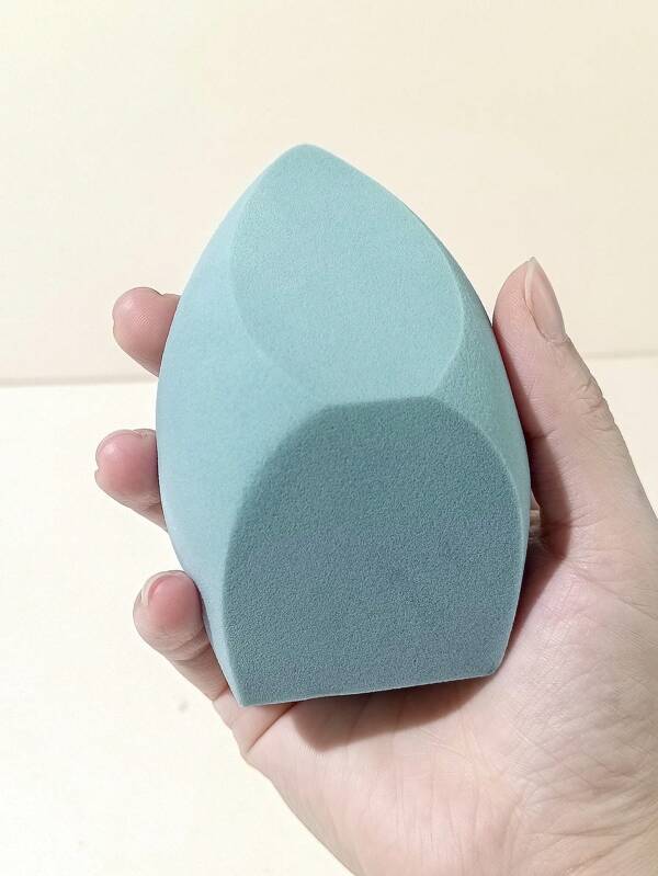 1pc Triple-Cut Large Makeup Sponge, Jumbo Makeup Blender, Water-Absorbing Material, Latex-Free, Expands When Wet, Quick Makeup Application, Skin-Friendly Soft, Suitable For Foundation, Reusable, High-Density High Resilience Non-Deformable, Preferred Makeup Tool