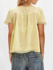 Women Tie Front Lace Trim Crop Top Semi Sheer Short Sleeve Button Shirt Scoop Neck Y2k Coquette Blouse - 黃色 - 查看 2