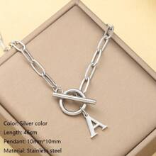 1 pièce Collier avec chaîne de type OT à lettre initiale de A à Z, collier en acier inoxydable avec alphabet, excellent cadeau pour Halloween et la rentrée scolaire