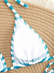 Conjunto de bikini sexy con estampado de rayas y escote halter para la playa de vacaciones