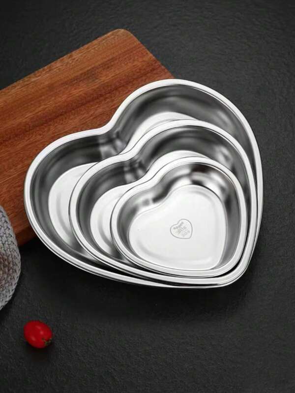 1pc Stainless Steel Creative Heart Shaped Snack Plate, Dessert Dish, Barbecue Tray, Fruit Salad Bowl