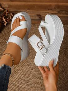 Sandálias de Plataforma e Cunha Decoradas com Tanga Multicolorida, Moda de Verão Feminina, Casual, Confortáveis para Férias, Combina com Vestido ou Calça, Clássicas, Bico Aberto, Respiráveis, em Couro PU