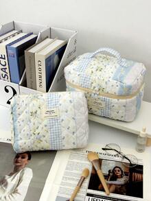 1PC Blue Spliced Pattern Makeup Bag, Spliced Wash Bag, Fashionable And Casual Large Capacity Handbag, Flat Storage Bag, Sanitary Napkins, Mat, Wired Headphones, Headphones, Charger, Lipstick, Cosmetics, Home Decoration, Suitable For Mothers, Students, Female Students, Office Workers, Office Workers, Keys, Holiday Gifts - Blue - View 2