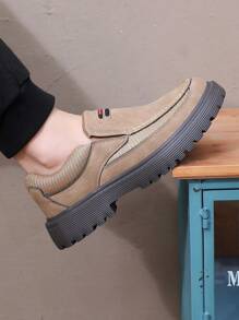 Men Casual Shoes Men Loafers Breathable Slip On Flats Male Vulcanized Shoes Driving Shoes Walking Sneakres