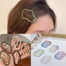 4/5 pièces Pinces à cheveux pour femmes, pinces BB à l'arrière de la tête, pinces sur le côté des franges pour femmes, design en forme d'étoile à cinq branches et de nuage creux, style mignon et doux, convient pour la coiffure, les cadeaux, les festivals