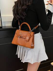 Fashionable Minimalist Spring/Summer Plain Color Faux Leather Handbag, Square Shape Flap Closure, Suitable For Girls, Women, Students, Young Professionals, Office Ladies, For Shopping, Vacation - Brown - View 3