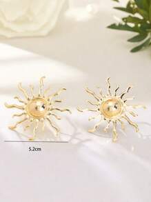 1 Pair Metal Stylish Sunflower Earrings, Elegant Asymmetric Floral Stud Earrings For Women, For Daily, Street, Festival Wear