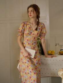 Vestido de verano de mujer elegante y romántico con escote en V, estampado floral diminuto y mangas con volantes, adecuado para citas y ocasiones - Albaricoque - Ver 7