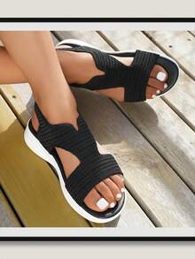 Plus Size Women Summer Mesh Knitted Hollow Breathable Beach Flat Sandals, Fashionable Casual Comfortable Lightweight Outdoor Soft Bottom Athletic Sandals - Black - View 5