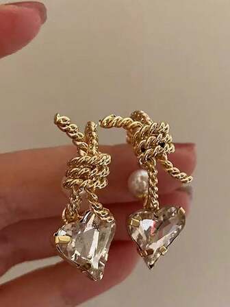 1 Pair Vintage Heart-Shaped Pearl Earrings, Gold-Plated Copper C-Shape Stud Earrings, Chunky Luxurious Elegant Earrings Suitable For Daily Wear, Weddings, Valentine's Day, Gifts For Mom, Mother's Day