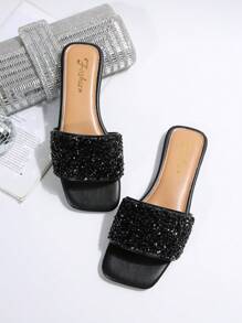 1 par de sandalias de talla grande para mujer, de nuevo estilo, con elegantes diamantes artificiales negros, de estilo versátil y planos, ligeros y antideslizantes, apropiados para interior, exterior, paseo, ocio, hermosos zapatos de playa para chicas en verano, con punta abierta, sencillos pero elegantes, negros, con dignidad, elegantes y de moda, sandalias planas casuales para vacaciones