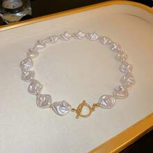 1pc European & American Baroque Asymmetrical Faux Pearl Pendant Necklace, Cross-Border Jewelry - White - View 4