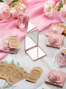 Set di 12 pezzi di specchi da trucco a forma di rosa elegante, include 4 specchi pieghevoli a doppia faccia, specchi da trucco portatili, 4 biglietti di ringraziamento e 4 sacchetti in organza, set regalo per damigelle d'onore per matrimoni, compleanni, vacanze, feste natalizie, regali estivi, forniture scolastiche, decorazione della stanza