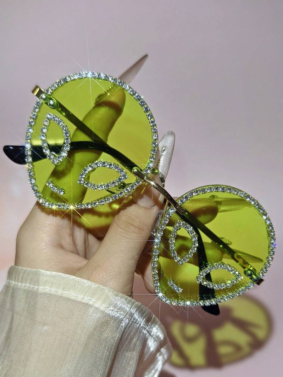 POLASUP 1pc Sparkly Crystal Decor Green Sci-Fi Space UFO Alien Casual Bohemian Vintage Style Party Cute Sexy Elegant Polycarbonate (PC) Fashion Glasses, Suitable For Music Festival, Gathering, European And American New, High-End Alien Rhinestone Glasses For Ball, Party, Outdoor Street Photographer - Multicolor - View 1