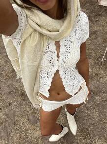 مجموعة قصيرة من قطعتين للنساء رباطية معقودة على الشاطئ، كاردجان قصير مفتوح، شورت ، ملابس صيفية للعطلة - مجموعة قطعتين للنساء، ملابس زي خروج رباطية معقودة مصنوعة من قماش شفاف تناسب الجسم بشكل أنيق