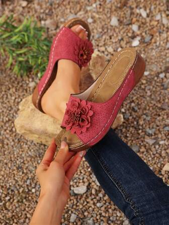 Women's Retro Wedge Platform Hollow-Out Breathable Comfortable Summer Sandals, Fashion Versatile For Indoor, Street, Beach, Red