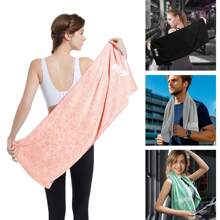 1 pezzo Asciugamano sportivo da fitness nero, asciugamano in microfibra moderno e semplice, super assorbente, morbido e confortevole, antiscivolo, utilizzabile come asciugamano da spalla o tappetino assorbente per sudore, decorazione per bagno domestico, accessorio essenziale per spiaggia estiva e ritorno a scuola