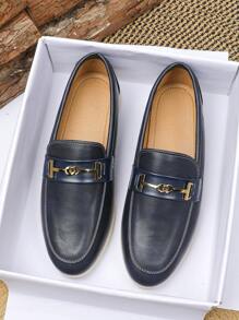 Mocassins pour hommes 2025, nouvelle collection printemps/été. Chaussures décontractées polyvalentes pour hommes. Style britannique formel d'affaires, faites main, semelle souple, respirantes et décontractées. Grandes tailles de 43 à 46