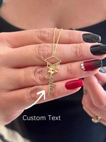 1 Pieza Collar de graduación personalizado con el nombre del graduado, regalo de graduación de secundaria/universidad personalizado, adecuado colgante de birrete, joyería para ella, oro, elegante, personalizado, regalos únicos e ideales para ella, novia, familia, amigos, mamá para aniversarios, cumpleaños, uso diario, bodas, graduación, baile de graduación, fiesta