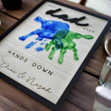 El mejor papá, por siempre en mis manos - Cartel de madera para el Día del Padre con huella de mano, estilo clásico 3D, decoración del hogar multiusos, sin necesidad de energía o batería, texto en inglés, regalo perfecto para papá, regalo del Día del Padre, sorpresa del Día del Padre