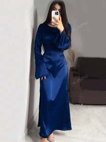 Women's Round Neck Flared Sleeve Tie-Up Elegant Arabic Style Long Dress