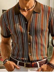 Polo a maniche corte con bottoni per uomo - marrone con righe a spina di pesce multicolori. Ideale per l'abbigliamento casual estivo e per uso all'aperto