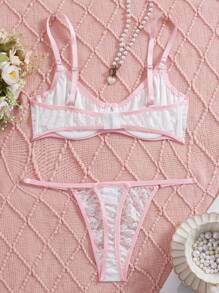 Lingerie sexy, ensemble de lingerie érotique blanche légère et romantique, confortable et ajusté, mettant en valeur les courbes parfaites. Dévoilez un charme captivant