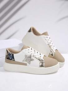 The Above Are New Fashionable And Comfortable Casual Sports Running Shoes For Young People. They Feature A Lace-Up Design, A Large Star-Shaped Glitter Decoration, And Glitter Decoration On The Heel Counter. Soft Lining Inside For Comfort.