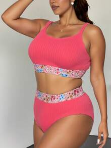 Plus Size Women's Elegant Sexy Magenta Textured Bandeau Ditsy Floral Patchwork Two Pieces Swimwear, Suitable For Beach, Resort, Pool