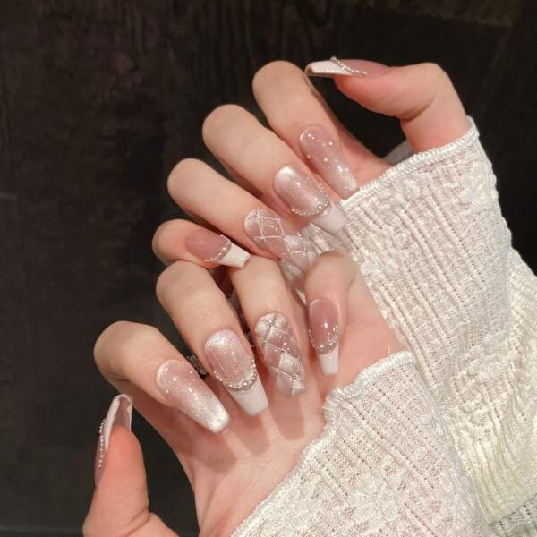 10 Stücke/Set handgemacht, Internet-Prominente sanfte Strass-Gitter französische Kunstperle rosa Katzenauge Schleife Kunstnägel Aufklebe-Nägel Nagelbedarf