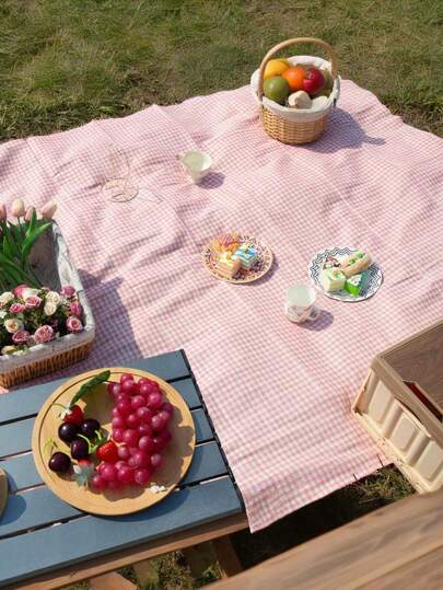 1pc Charming Pink & White Plaid Rectangle Picnic Blanket - Machine Woven Rayon Tablecloth With Fringed Edges, Suitable For Camping, Beach, Outdoor Photography Backdrop, Picnic Accessory