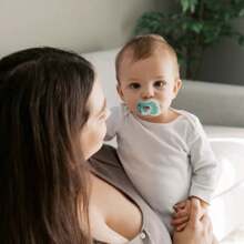 Dr. Brown's Advantage One-Piece Lightweight Silicone Pacifier Stage Two, With One Glow-In-The-Dark Pacifier - 3pk
