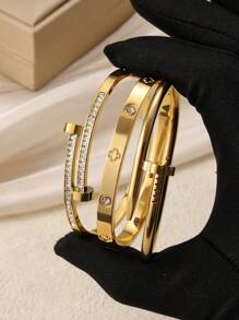 Conjunto de 3 piezas de brazalete de acero inoxidable con encantos de uña y trébol, apropiado para uso diario de mujeres, regalo de Navidad, obsequio de festividades