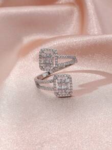 1 pièce Unique Anneau en cuivre plaqué or blanc avec micro-incrustation de zirconium blanc strass, design carré ouvert, convient pour un port quotidien, les vacances, le mariage