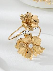 1pc Women Vacation Style Asymmetrical Layered Floral Design Pearls Inlaid Elegant Bracelet, Suitable For Daily Wear, Vacation, Party, Valentine's Day Gift - Golden - View 6