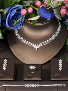 1 Set Delicate Cubic Zirconia Leaf Jewelry Set, Suitable For Party Wear - Silver - View 2