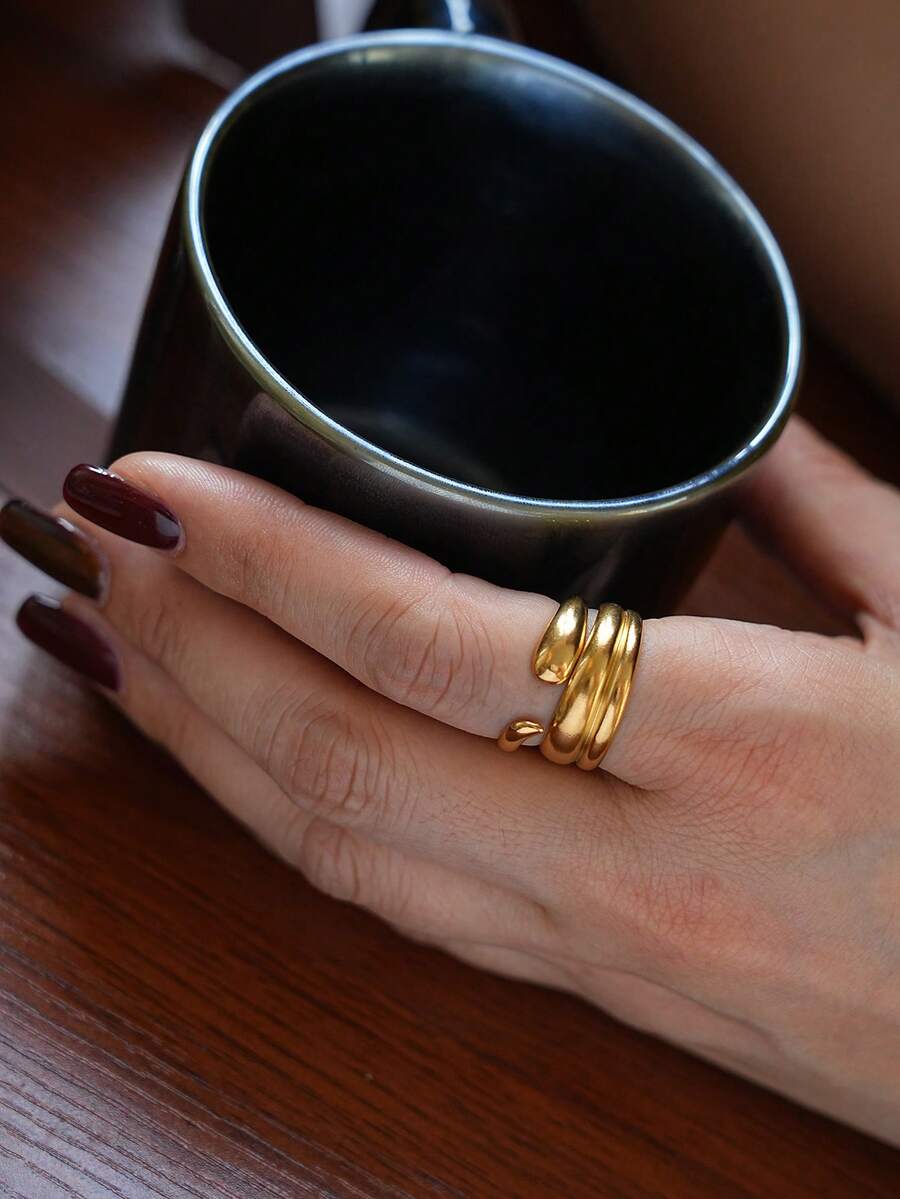 Fashionable Open Ring With Thick Stainless Steel Lines, Versatile Design - Yellow Gold - View 1