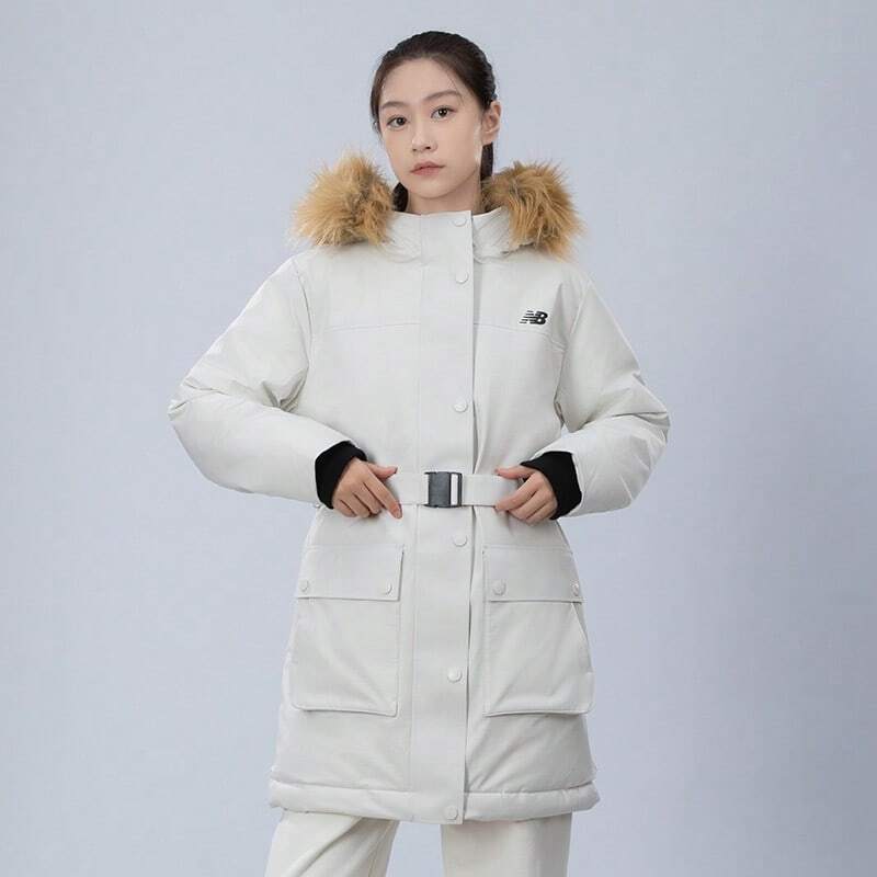 New Balance Chaqueta de mujer para deportes al aire libre, casual, cortavientos, cálida y cómoda con cuello de piel