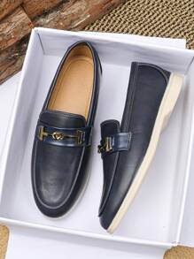Mocassins pour hommes 2025, nouvelle collection printemps/été. Chaussures décontractées polyvalentes pour hommes. Style britannique formel d'affaires, faites main, semelle souple, respirantes et décontractées. Grandes tailles de 43 à 46