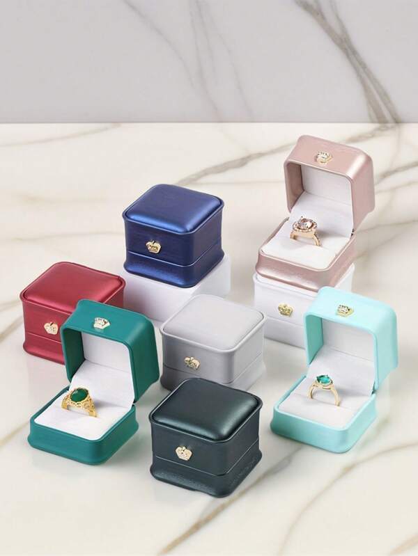 1pc Modern Faux Leather Ring Box With Crown Detail, Rectangular Tabletop Jewelry Case For Rings, Fabric-Lined Interior, No Electricity Needed - Elegant Gift Box For Special Occasions, Jewelry Boxes, Jewelry Gift Box, Jewelry Boxes For Women Storage Organizer Travel Essentials Back To School Dormitory Storage