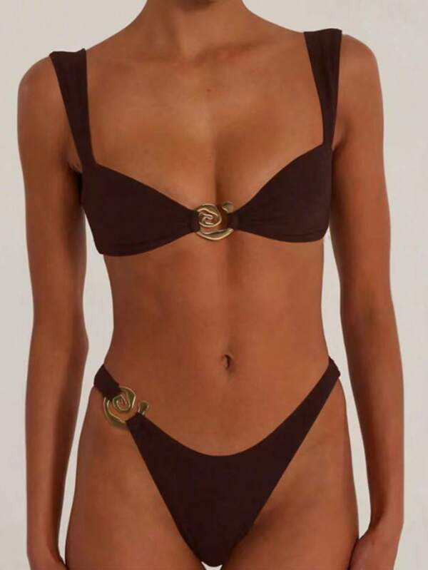 Women's Minimalist Solid Color Metal Decor High Waist Triangle Bikini 2 Pieces Swimsuit Set