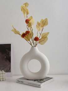 1pc Plastic Donut Shaped Flower Vase, Modern Simplistic Circle Vase Ornament, Ceramic-Like Vase, Creative Home Decor Crafts For Living Room Simple, Elegant And Beautiful Home And Business Place Leisure Place