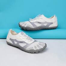 Unisex Barefoot Water Shoes - Non-Slip, Durable, Striped Design, Great For Beach, Sports, Walking, Hiking And Running | Breathable Mesh Upper And Rubber Sole | Lace-Up Closure