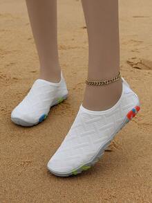 女士户外涉水鞋，速干沙滩鞋，防滑溯溪凉鞋，轻便透气游泳钓鱼鞋，女士拖鞋 - 白色壓花 - 查看 11