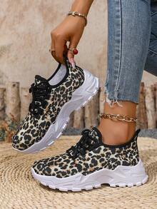 Women's Fashion Versatile Leopard Print Casual Sports Sneakers, Outdoor Running Shoes, Durable Non-Slip Comfortable With Vivid Animal Texture - Brown - View 2
