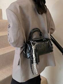 复古时尚柔软PU高品质枕形手提包，简约个性优雅斜挎包，适合女性工作、通勤、约会、购物、旅行等场合。 - 黑色 - 查看 5